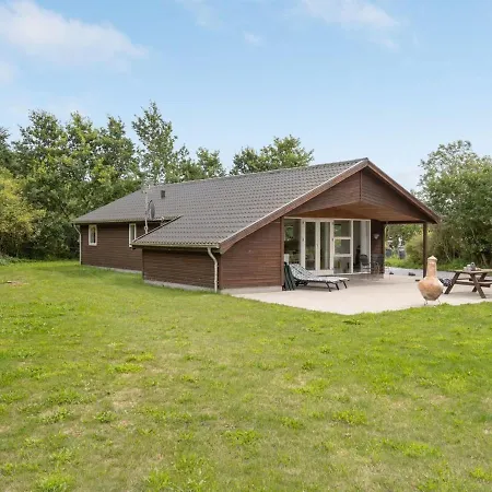 Holiday Alvi - 400m To The Inlet In Ne Jutland By Interhome Holiday home Storvorde